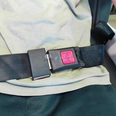 최신 디자인 VR 멀티 플레이어 비디오 게임 가상 현실 게임 촬영 스포츠 9d VR 영화관 4 좌석